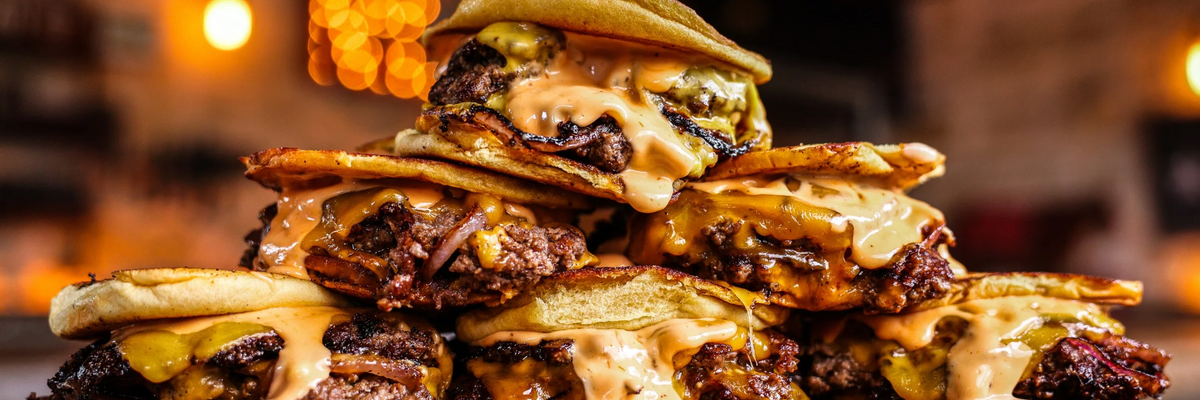 Crust Burgers with Fancy Sauce